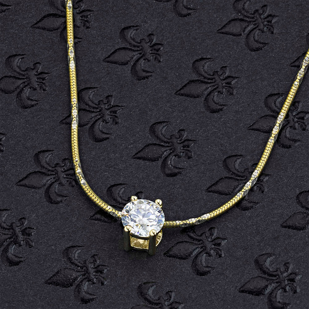 14K Yellow Gold Pendant with Natural Diamonds