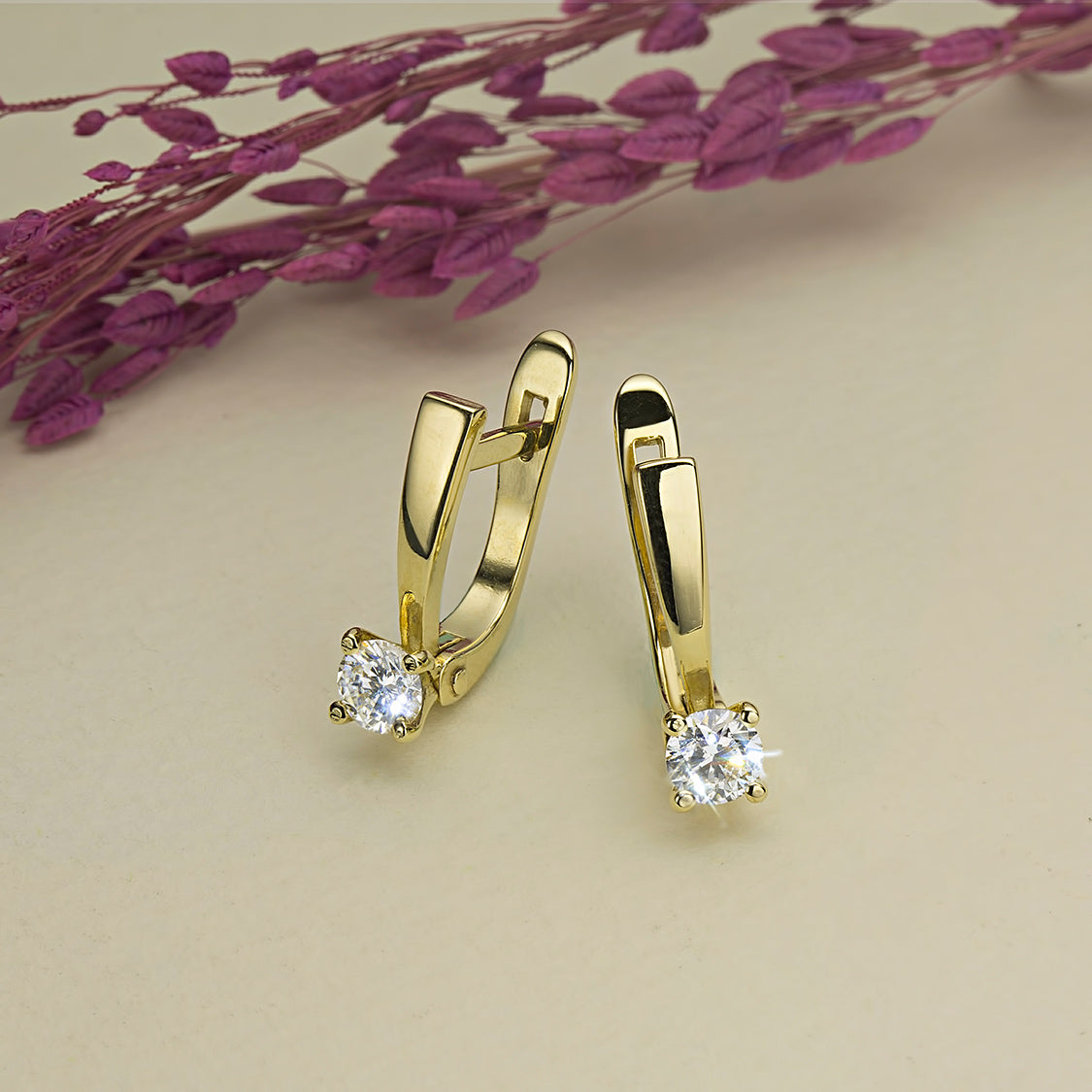 14K Yellow Gold Earrings with Natural Diamonds