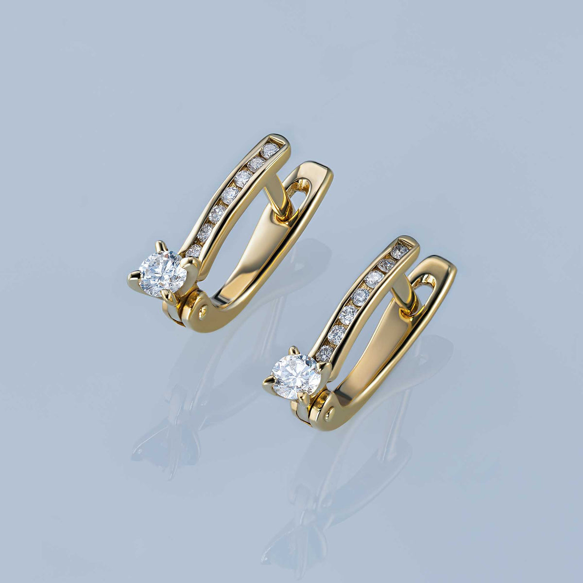 14K Yellow Gold Earrings with Natural Diamonds