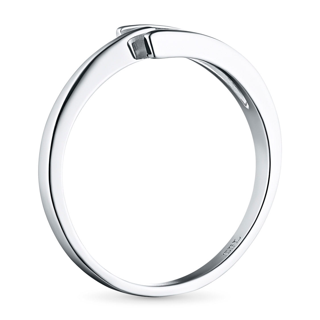 14K White Gold Ring with Natural Diamonds