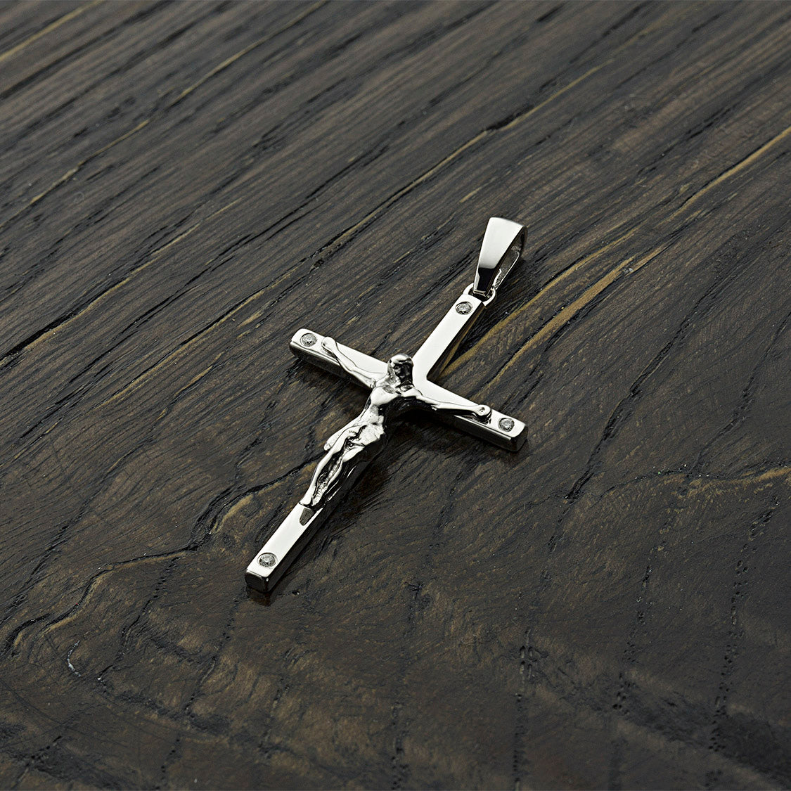 14K White Gold Pendant with Natural Diamonds