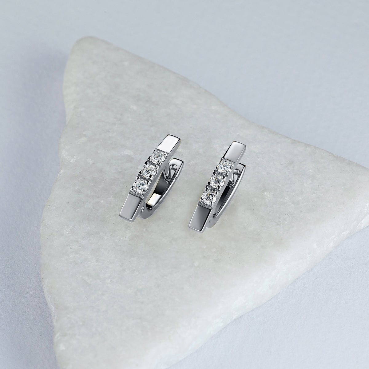 14K White Gold Earrings with Natural Diamonds