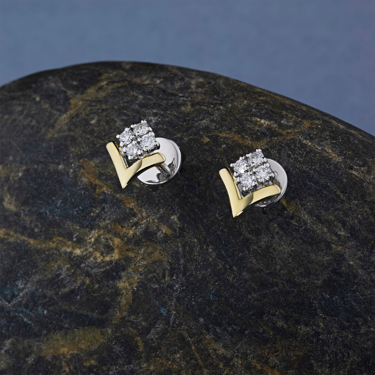 14K White Gold Earring Studs with Natural Diamonds