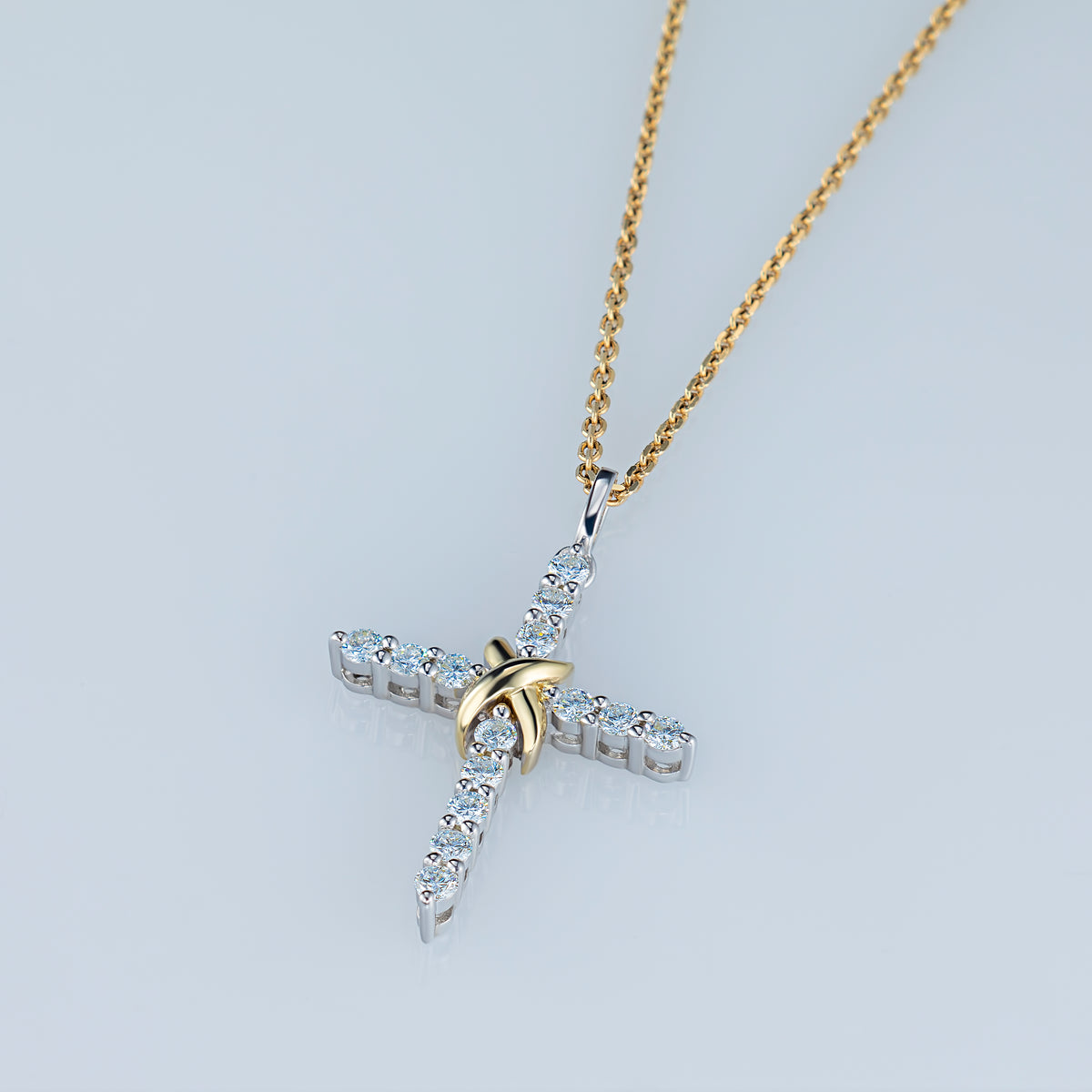 14K White Gold Pendant with Natural Diamonds
