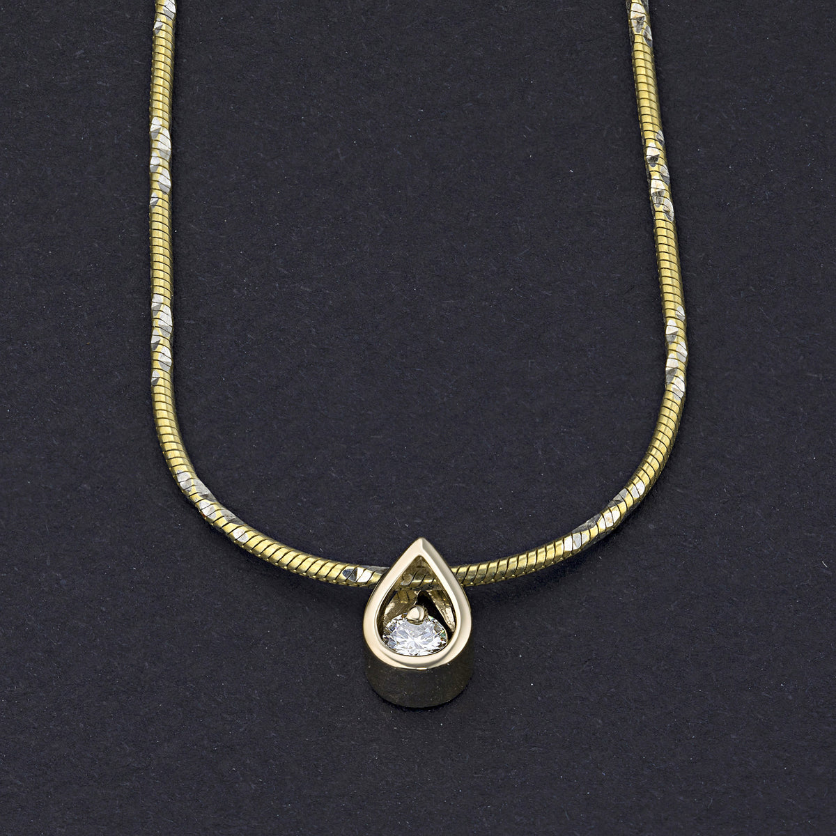 14K Yellow Gold Pendant with Natural Diamonds