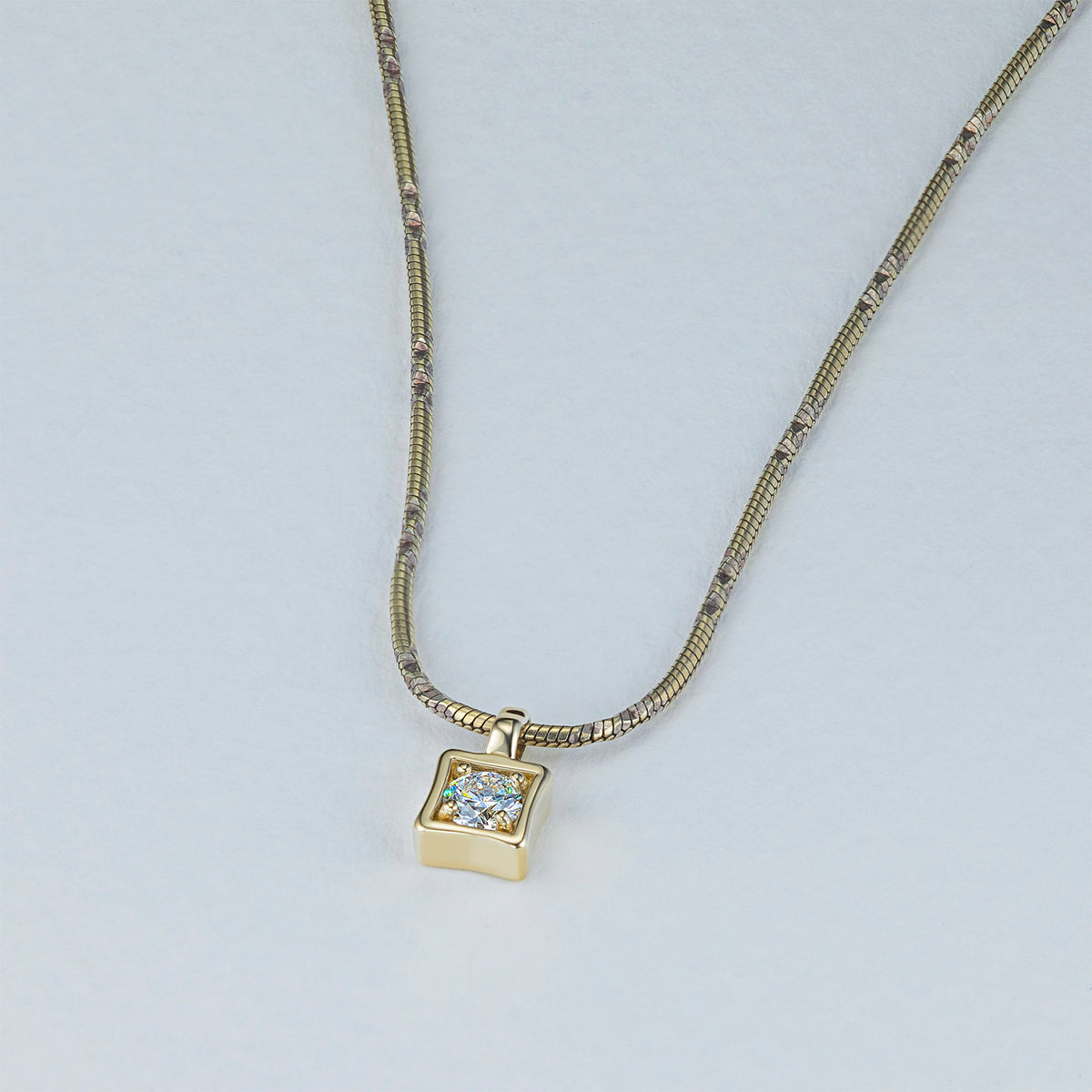 14K Yellow Gold Pendant with Natural Diamonds