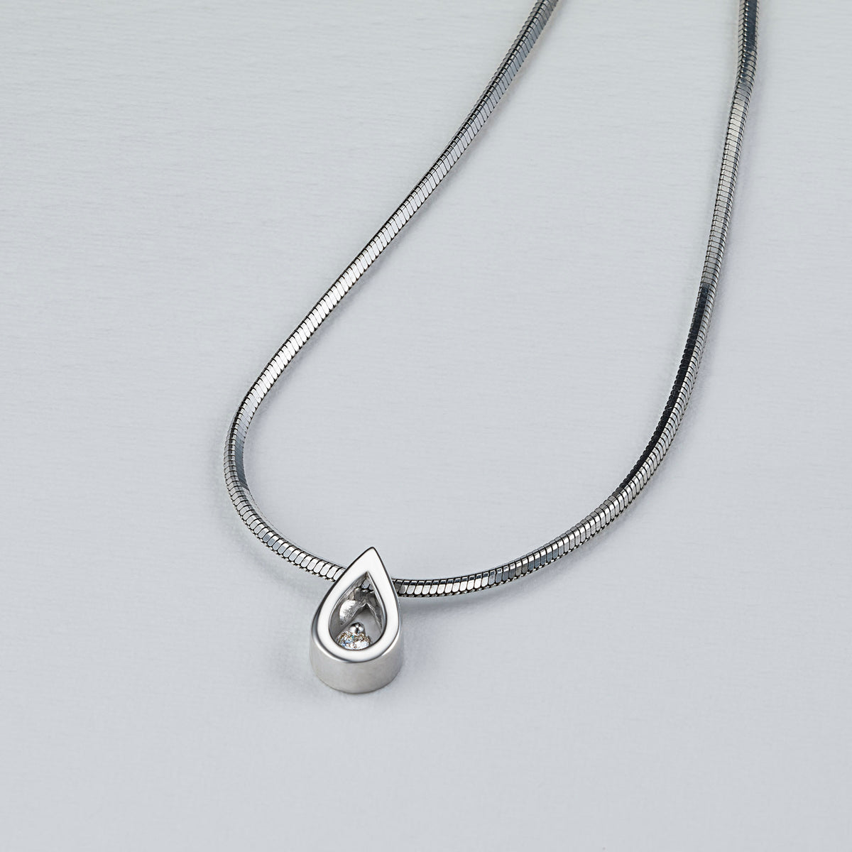 14K White Gold Pendant with Natural Diamonds