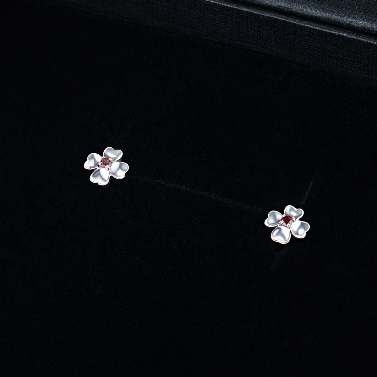 14K White Gold Earring Studs with Natural Diamonds