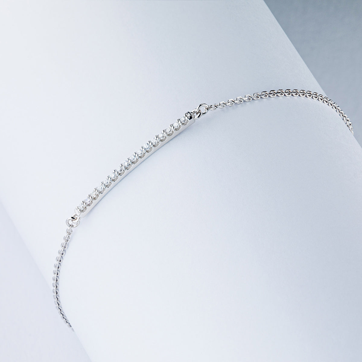 14K White Gold Bracelet with Natural Diamonds