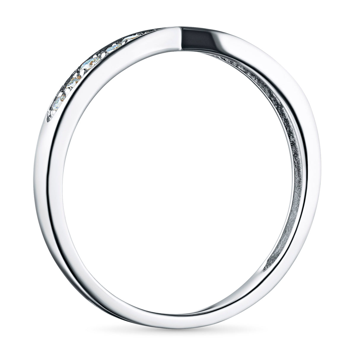 14K White Gold Ring with Natural Diamonds