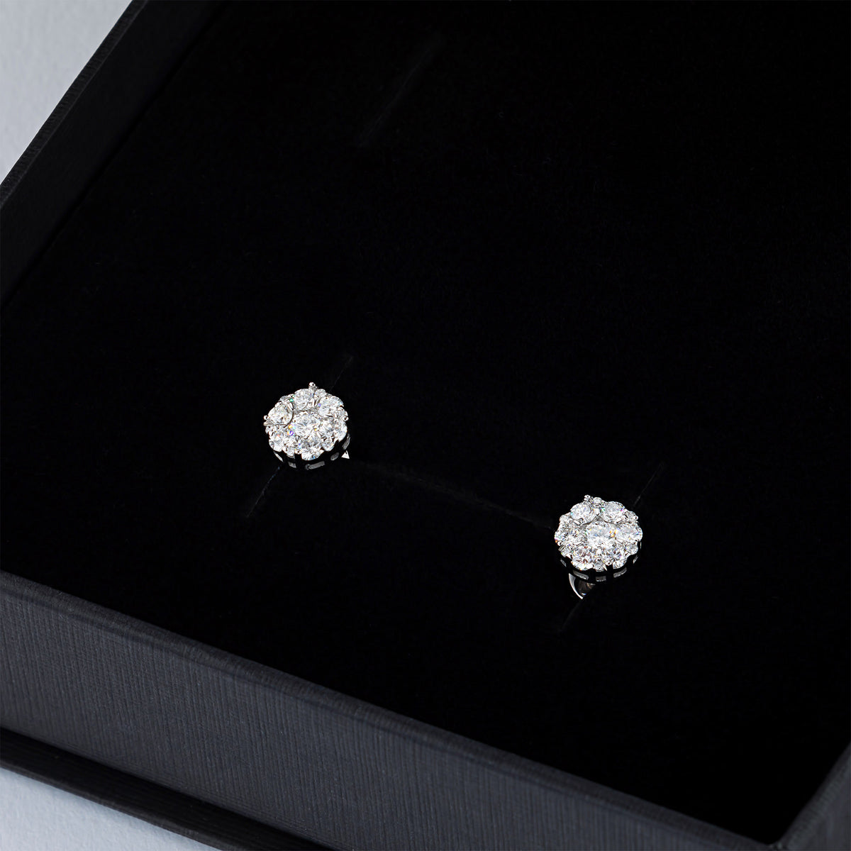 14K White Gold Earring Studs with Natural Diamonds