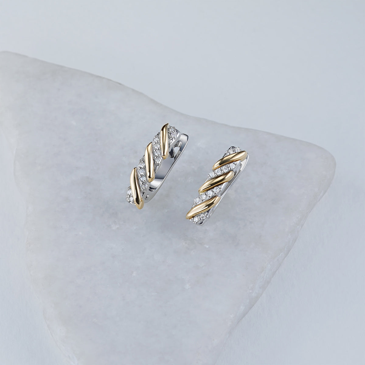 14K White Gold Earrings with Natural Diamonds