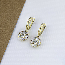 Обеци с диаманти