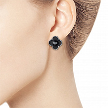 Обеци с диаманти