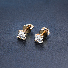 Обеци с диаманти