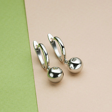 Обеци с диаманти