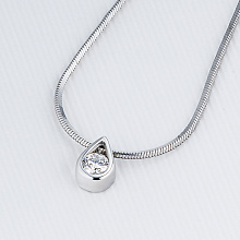 Висулка с диамант