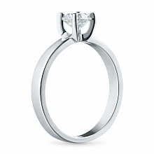 Пръстен с диамант